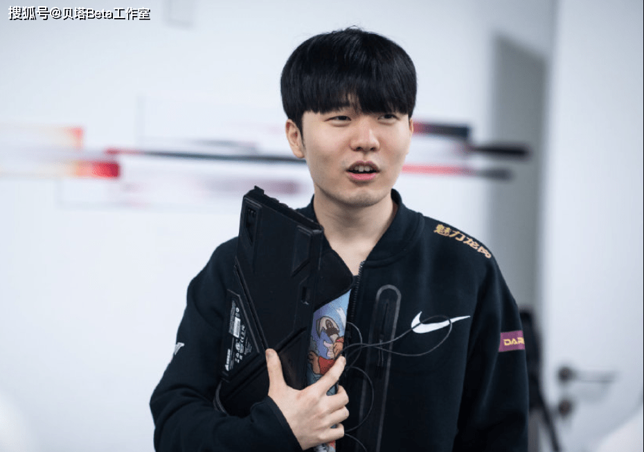 乐竞体育平台这也行？Rookie在DWG比赛中绝杀广州队窗口期内部沟通，明尼苏达森林狼今夜外线爆发的简单介绍